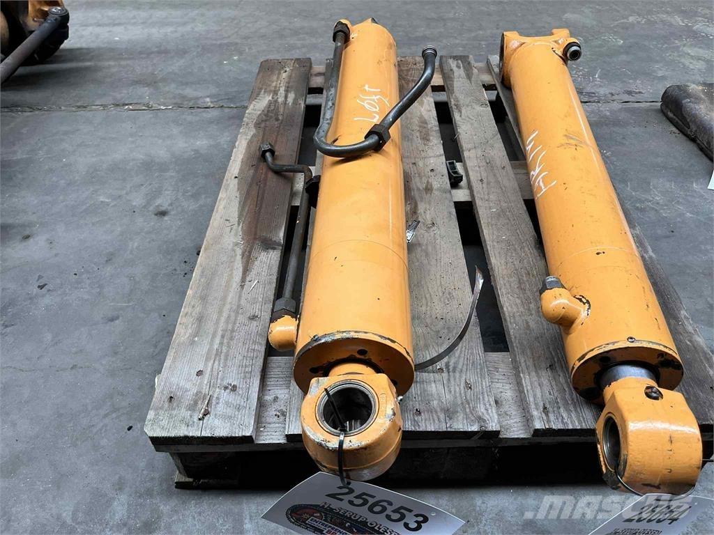 CASE 695SR bomcylinder 油圧機