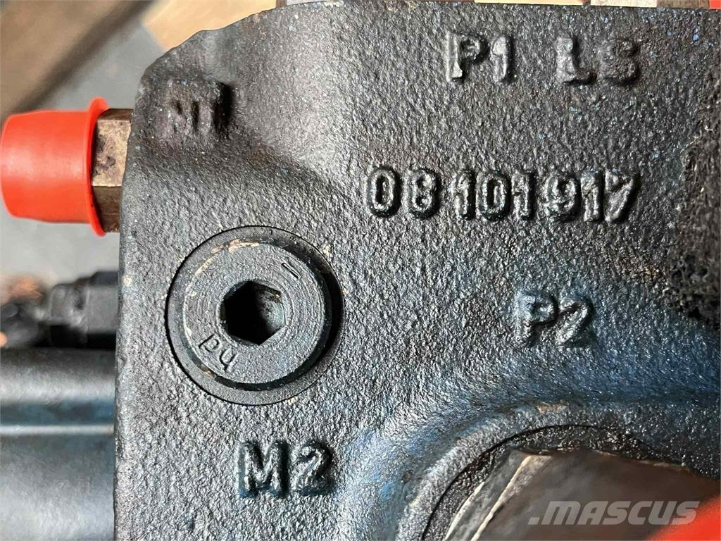 CASE 695SR hovedventil 油圧機