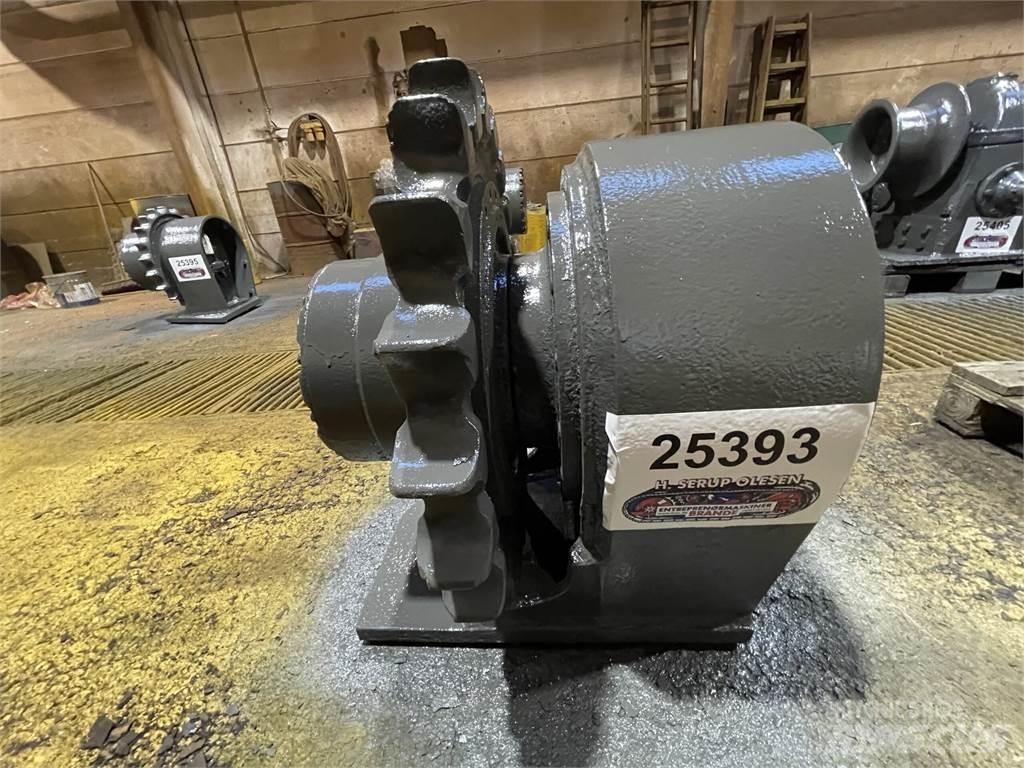 CAT 318BL Køregear トランスミッション