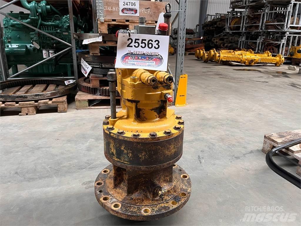 CAT 323D krøjegear 建設機械 -　その他