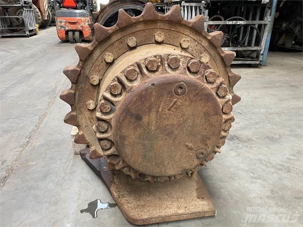 CAT 330B Køregear トランスミッション
