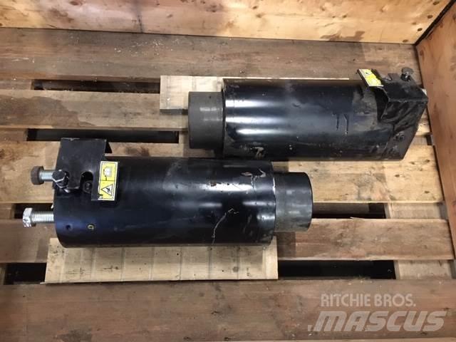 CAT 385C Båndstrammere その他部品