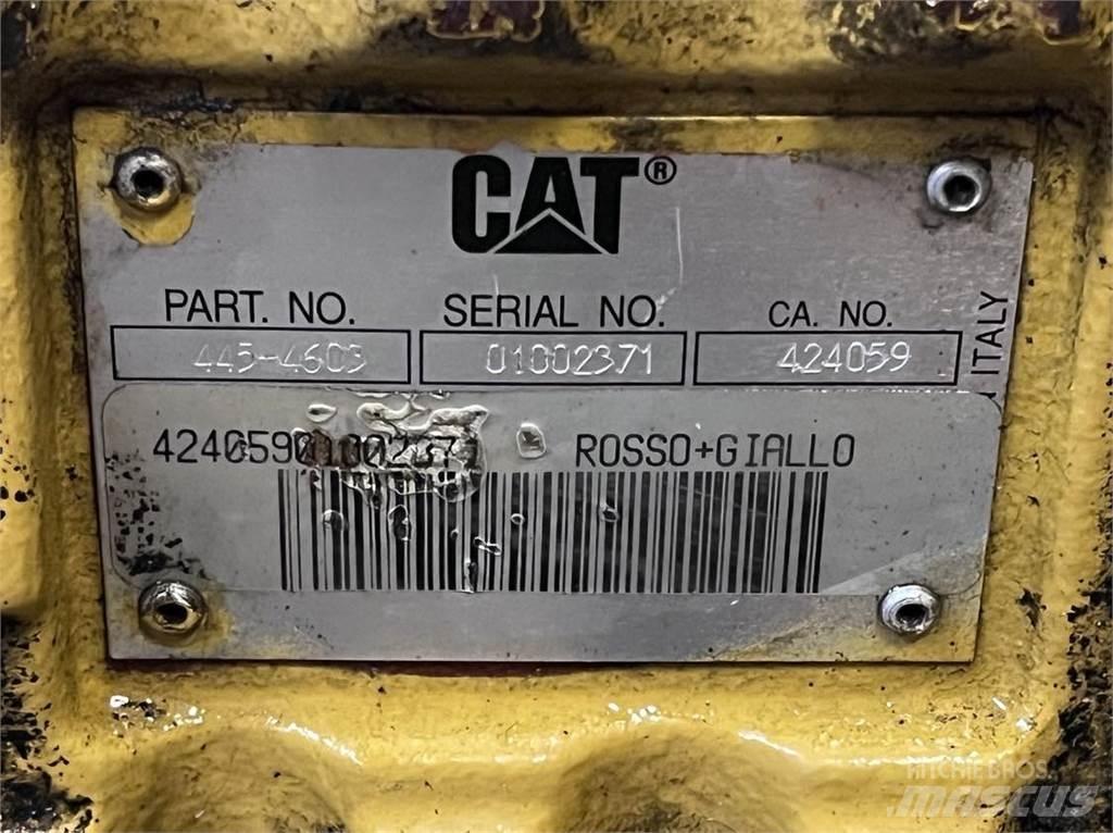CAT 908M, Frontaksel アクスル