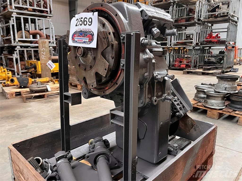 Clark 45C transmission トランスミッション