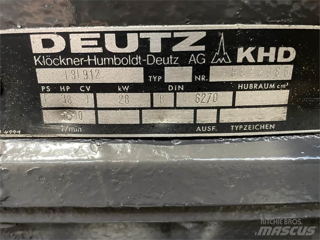Deutz F3L912 motor エンジン