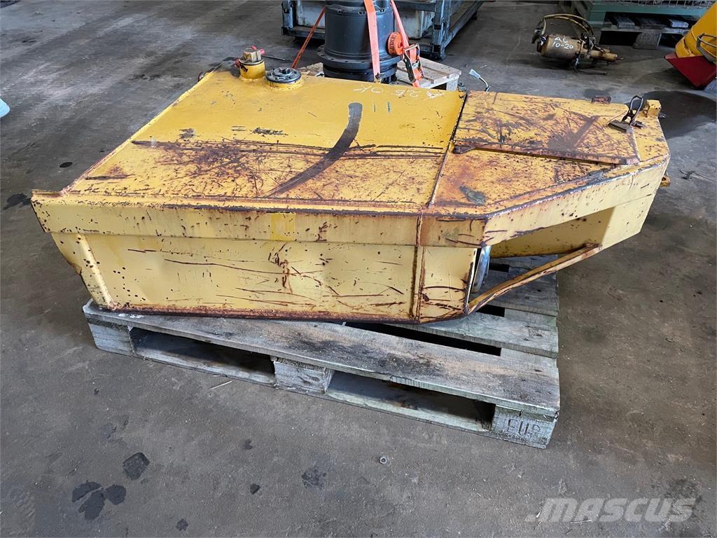  Dieseltank ex. Volvo A25 その他部品