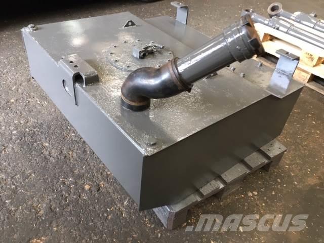  Dieseltank ex. Volvo L180E その他部品