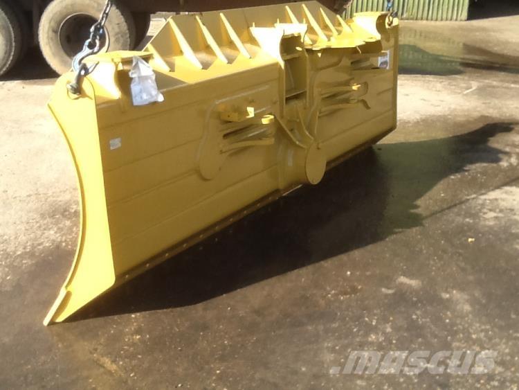  Dozerblad ex. Cat D6K その他部品