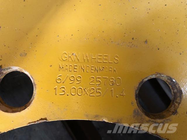  FÆLG 17.5X25 EX. Hydrema. タイヤ、ホイル、リム