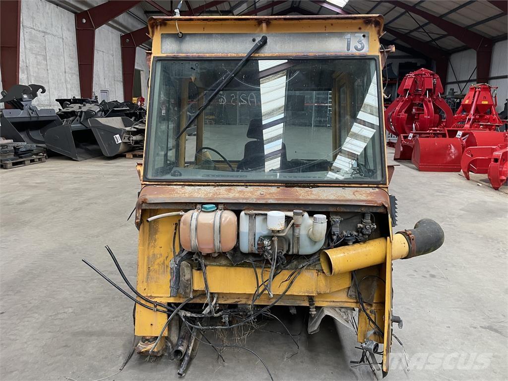  Førerhus ex. Volvo A25C その他部品