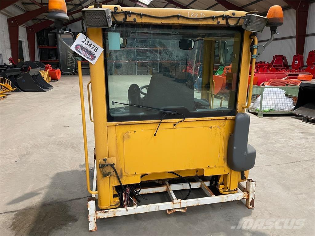  Førerhus, ex. Volvo L180D その他部品