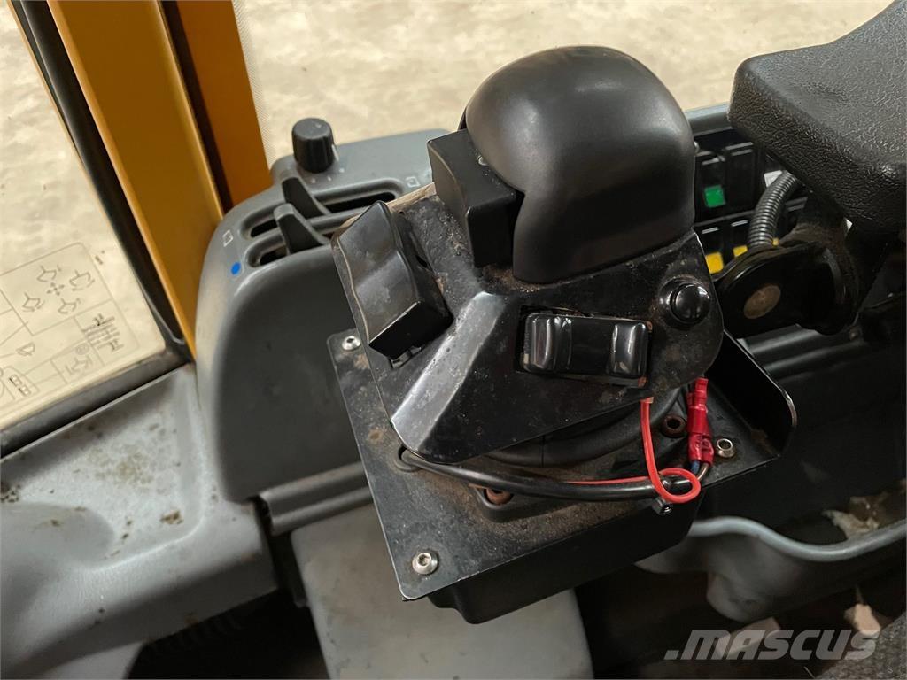  Førerhus, ex. Volvo L180D その他部品