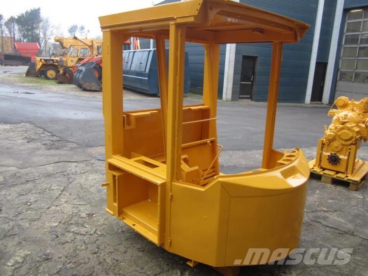  Førerhus ex. Volvo L70C その他部品