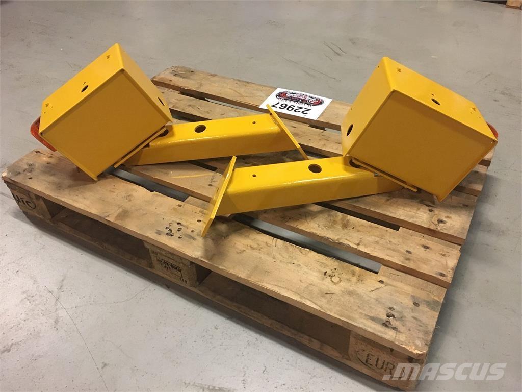  Forlygter Volvo L180E その他部品