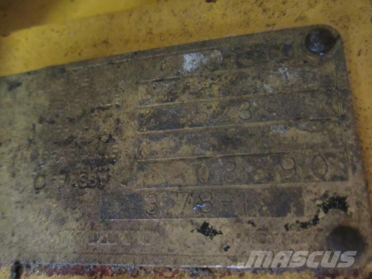  Frontaksel ex. Volvo A25C アクスル