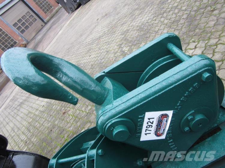  Krankrog ca. 30 tons クレーン部品と設備