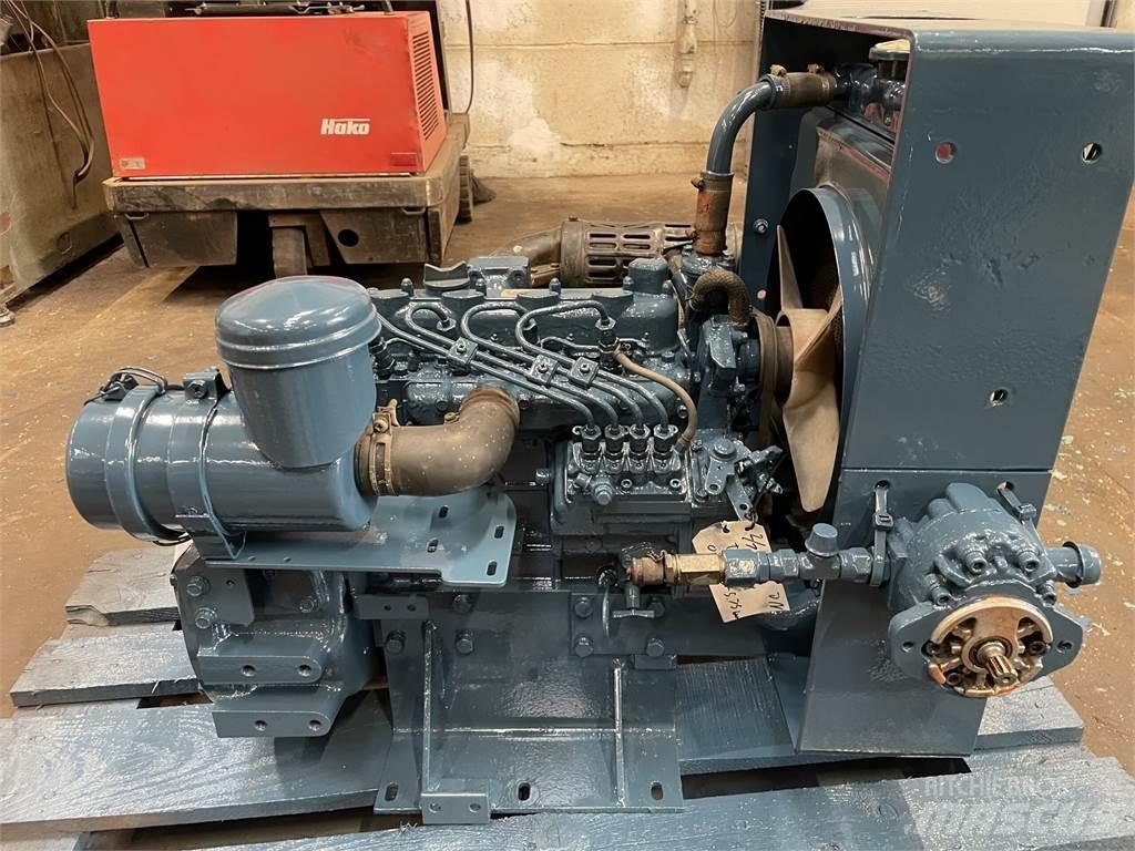 Kubota V800 motor - 4 cyl. エンジン