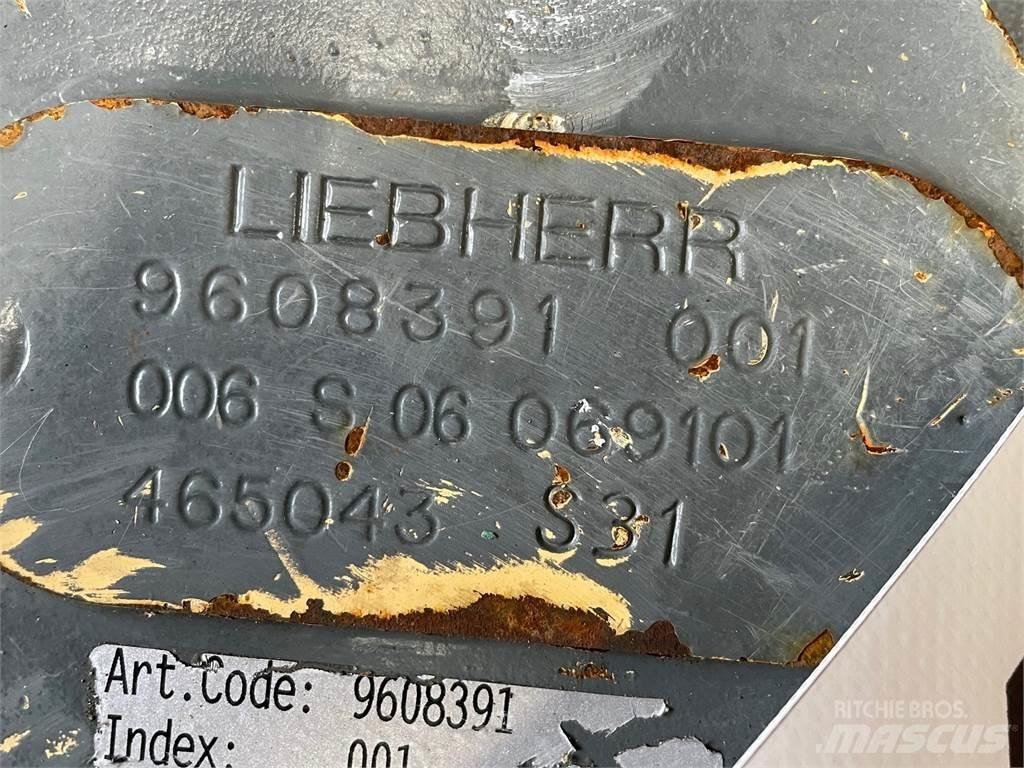 Liebherr L542 Link Arm その他部品