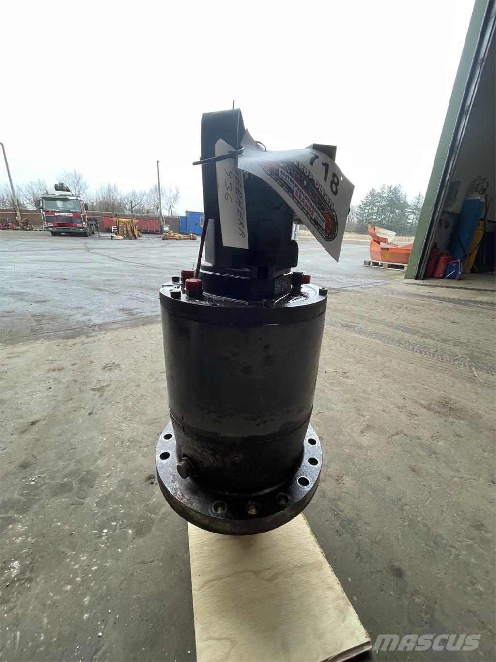 Liebherr R936NLC Krøjegear トランスミッション