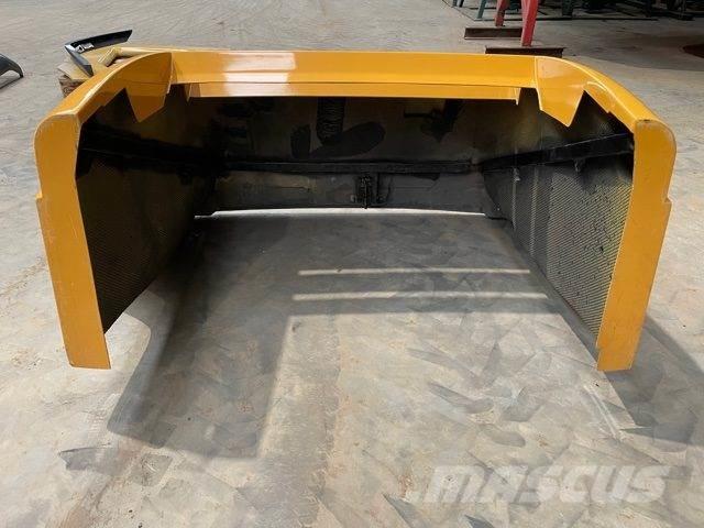  Motorhjelm Liebherr 507 その他部品