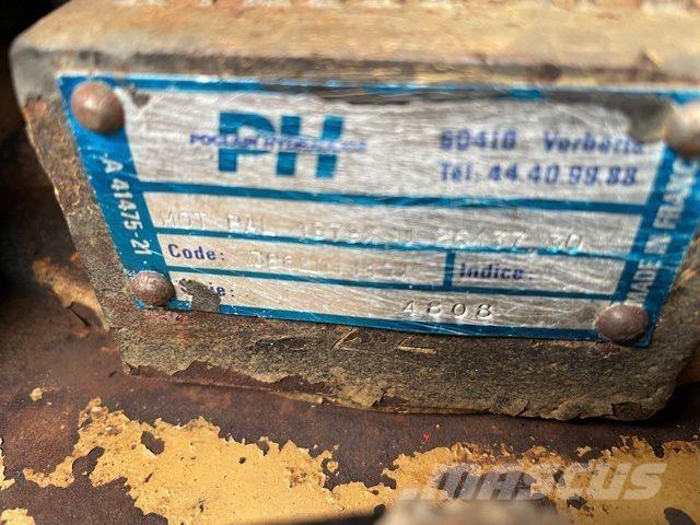 Poclain 125CK Krøjegear トランスミッション