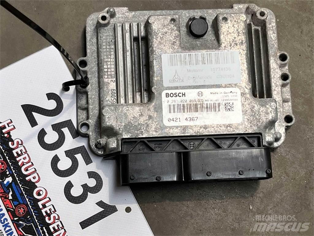 Sennebogen 821 CPU 電子機器