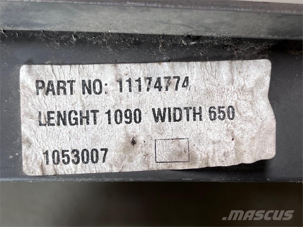  Skærm, Volvo L60F - L90G その他部品