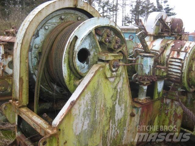  Støttebensspil ex. Storhavn ホイスト、ウインチ、エレベーター