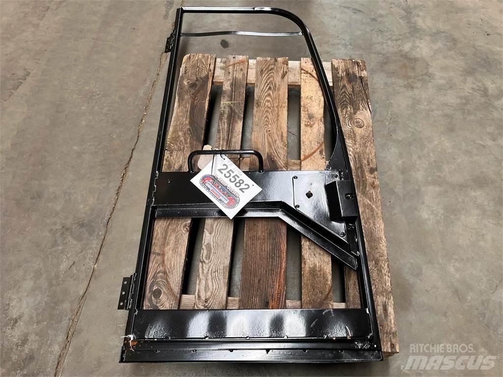 Takeuchi TB1140 dørramme その他部品