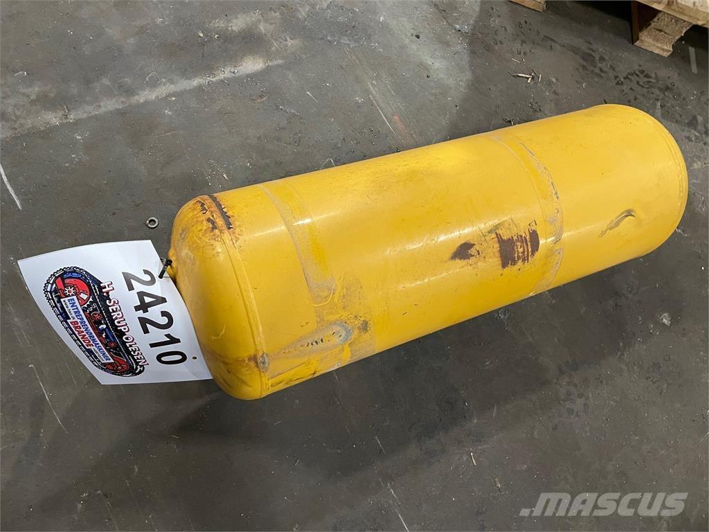  Tank, Volvo Dumper その他部品