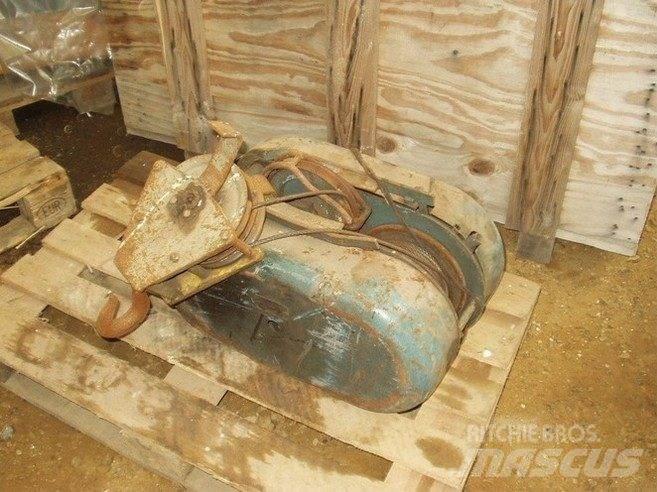 Thrige traverskran 500 kg オールテレーンクレーン