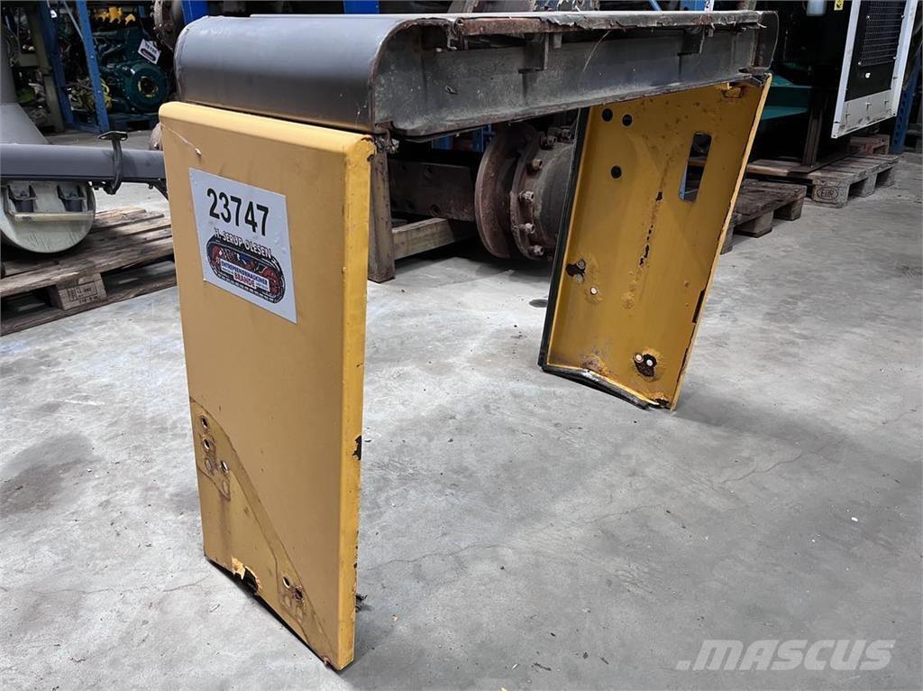  Top - & sideplade, Volvo L90E その他部品