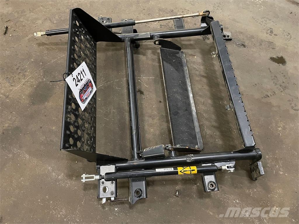  Trappe, Volvo Dumper その他部品