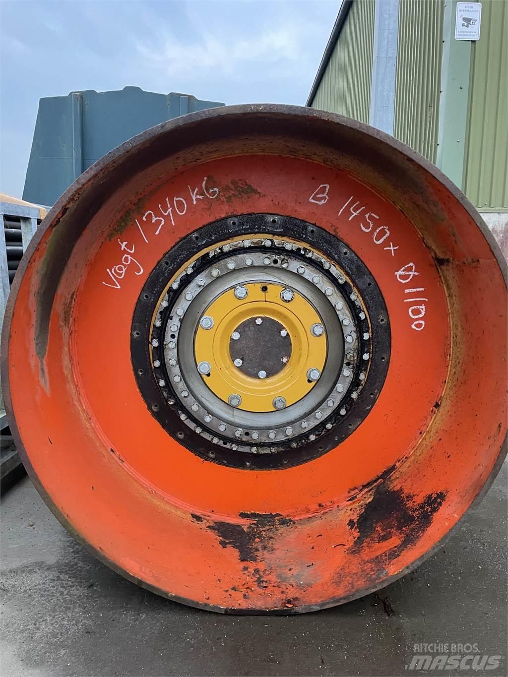  Trommel ex. Dynapac CC232 タンデムローラ