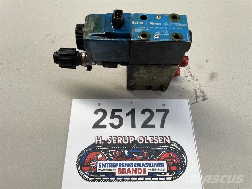  Ventilblok ex. Volvo L120F 油圧機