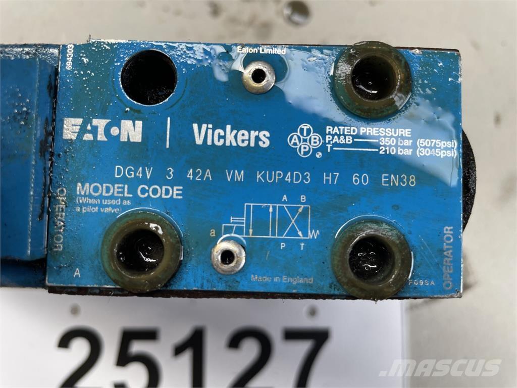  Ventilblok ex. Volvo L120F 油圧機