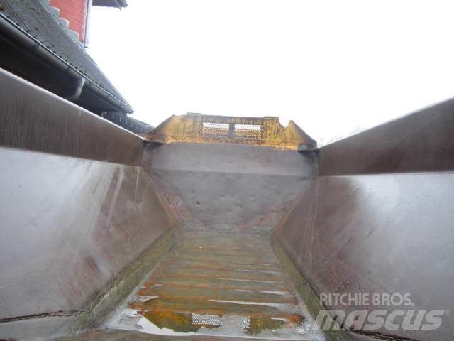 Volvo 861 dumper til ophug サイト　ダンプ