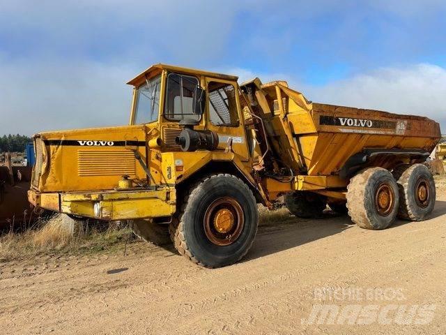 Volvo A25 dumper til ophug サイト　ダンプ