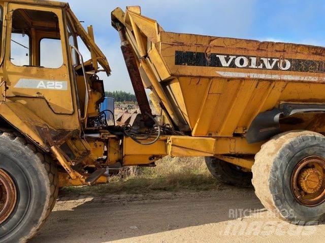 Volvo A25 dumper til ophug サイト　ダンプ