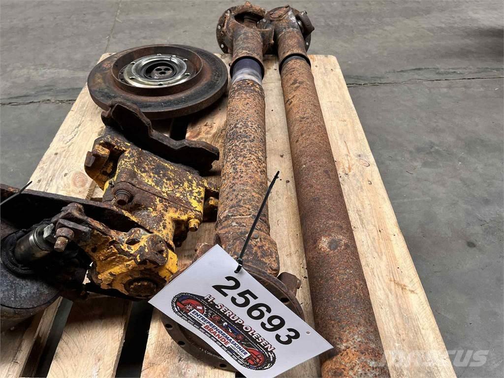 Volvo A25C 6x6 kardan その他部品