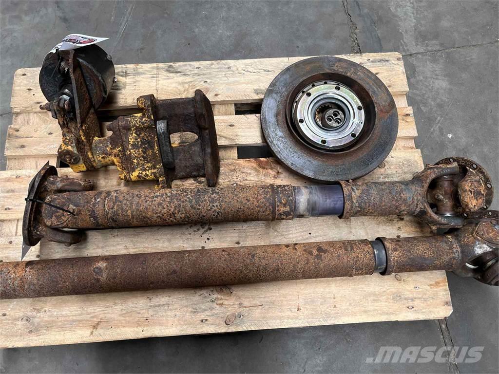 Volvo A25C 6x6 kardan その他部品
