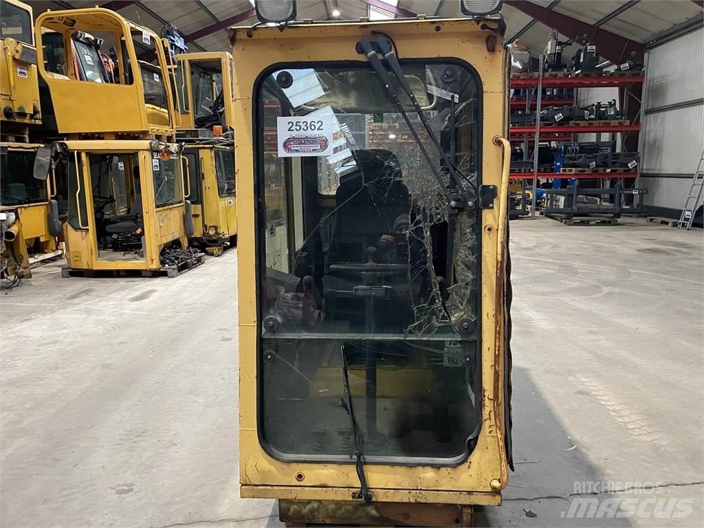 Volvo EW150 Førerhus その他部品