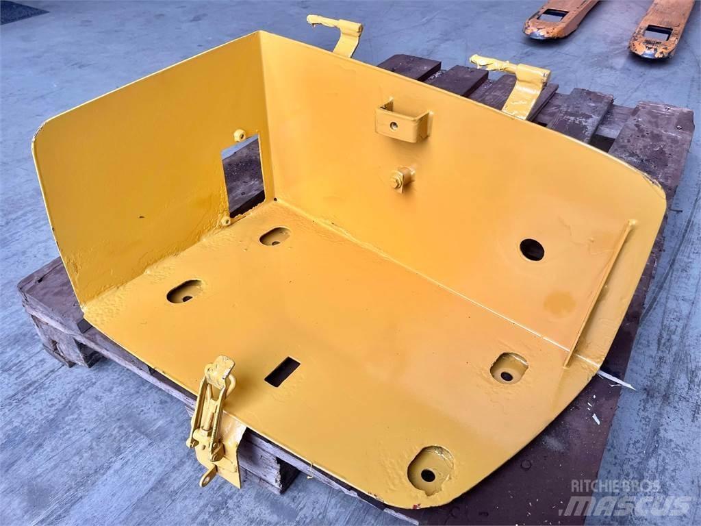 Volvo L120F batterikasse その他部品