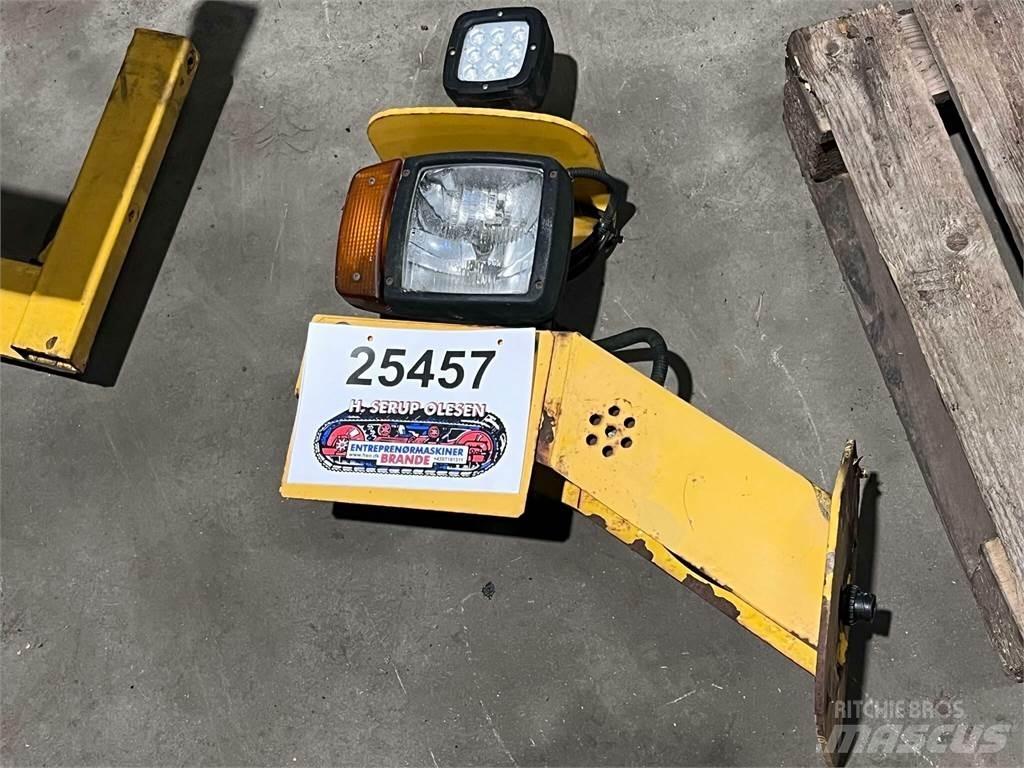 Volvo L120F frontlygte 電子機器