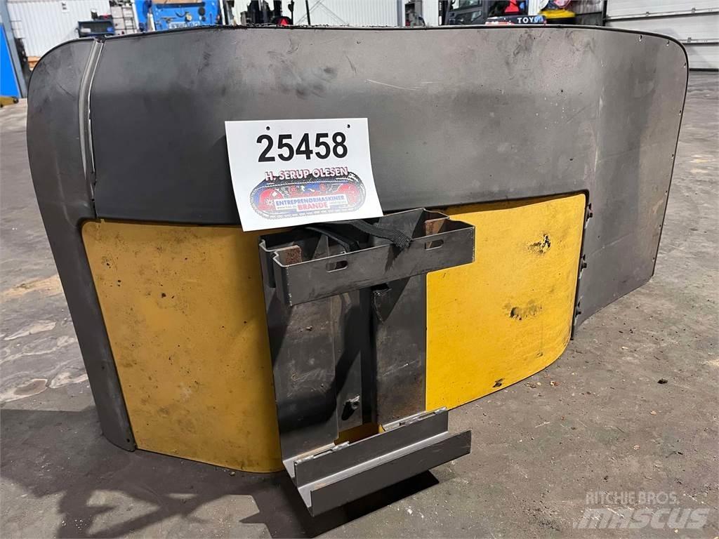 Volvo L120F frontskærm その他部品