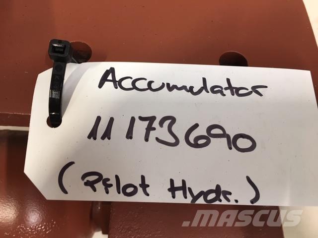 Volvo L180E Accumulator 油圧機