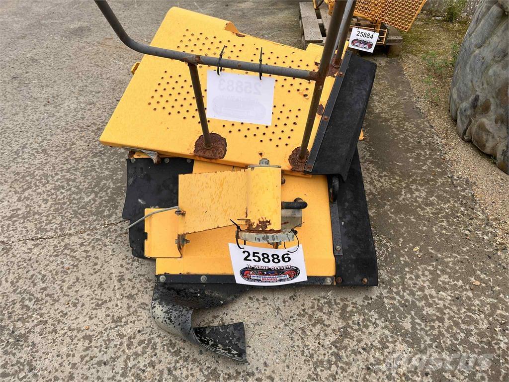 Volvo L220E højre bagskærm その他部品