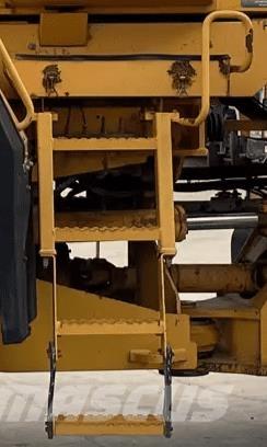 Volvo L220E trappe その他部品