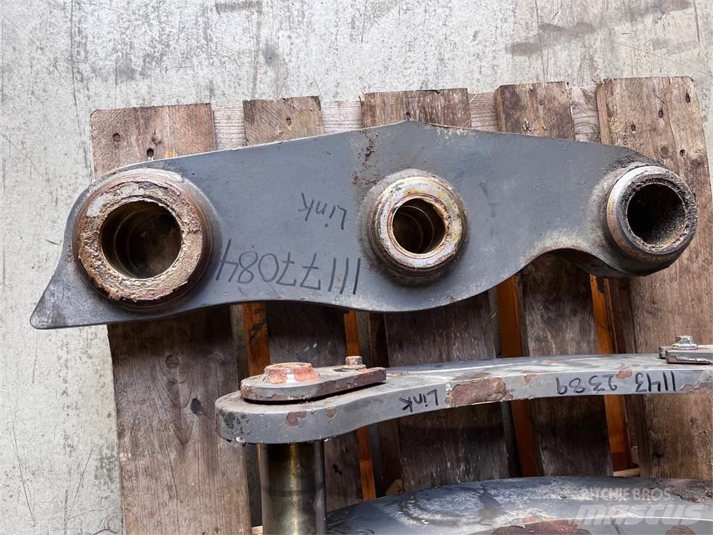 Volvo L60H Link Arm その他部品