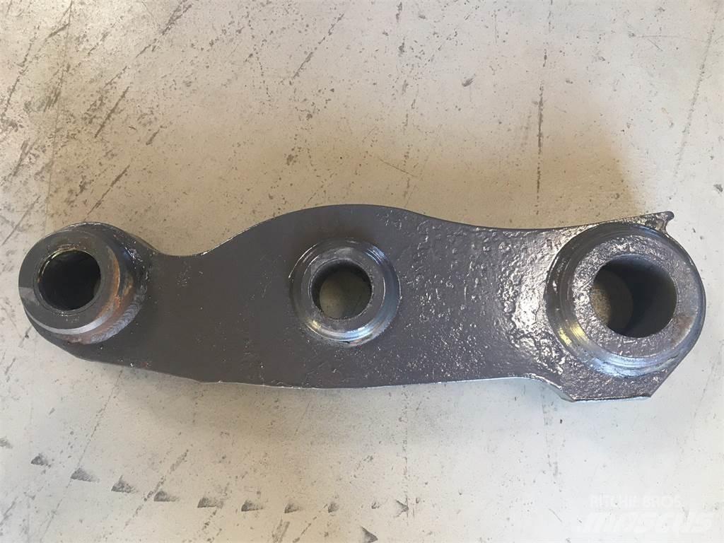 Volvo L70B Link その他部品